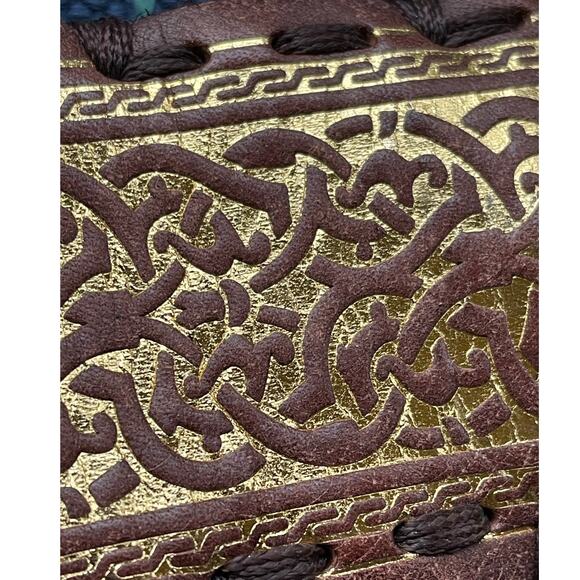 Golden Embossed Brown Leather Belt with Solid Brass Buckle size Medium - Picture 7 of 7